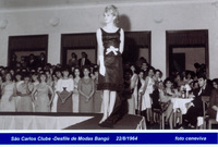 Desfile de modas bang%c3%ba 22 8 1964